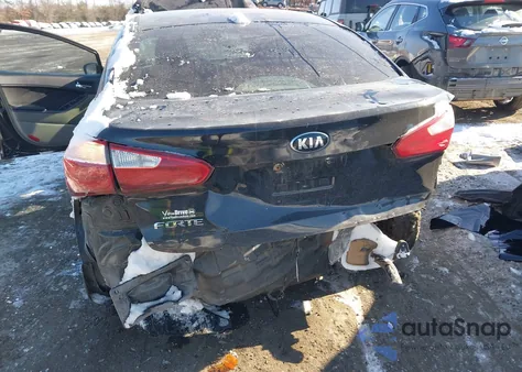 2015 Kia Forte Lx z USA, uszkodzony, nr VIN KNAFK4A61F5375791